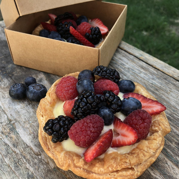 May Special: Mixed Berry Tart